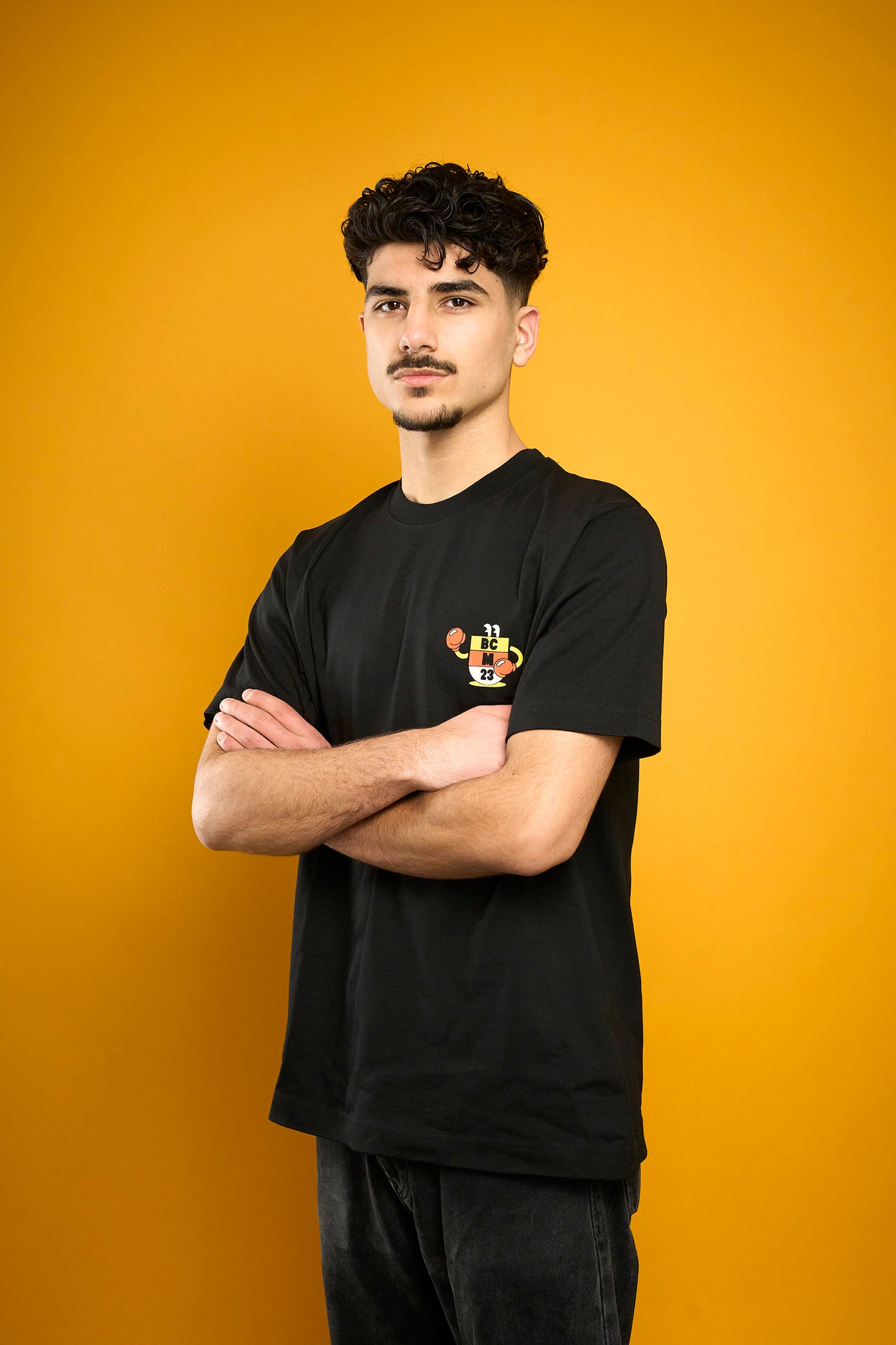 T-Shirt "Born to Beat the Odds" – YEYE WELLER